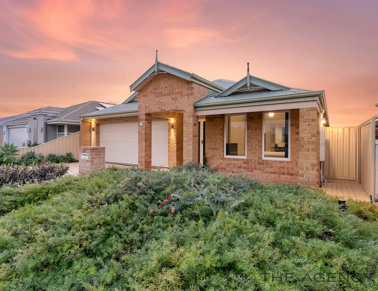 25 Amalfi Way, Canning Vale WA 6155