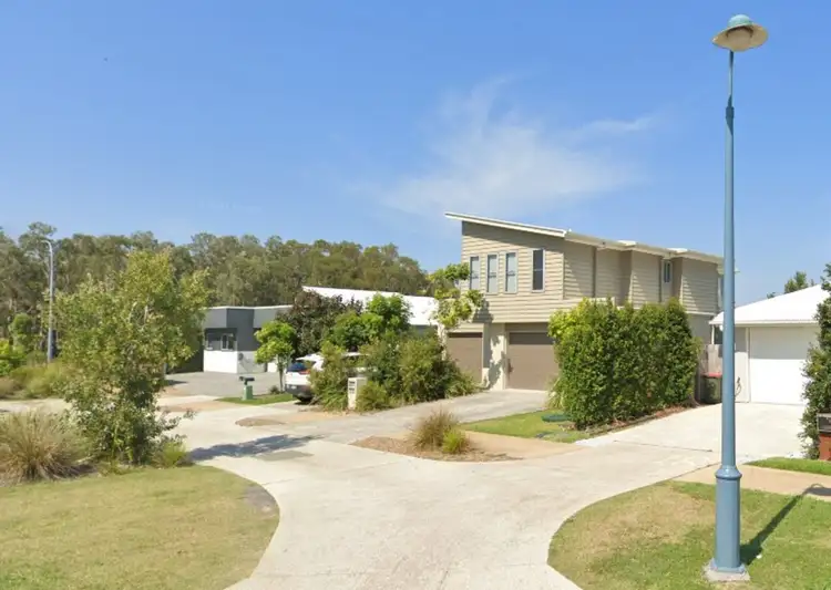 22 Kalbarri Crescent
