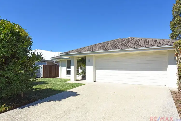11 Alicia Circuit, Little Mountain QLD 4551