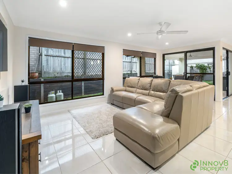 Seventh view of Homely house listing, 2 Fairy Wren Circuit, Dakabin QLD 4503