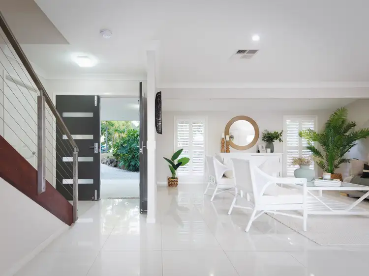 160 Mount Ommaney Drive