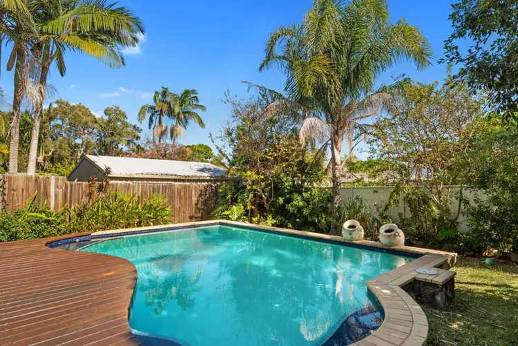 8 Windsor Avenue, Moffat Beach QLD 4551
