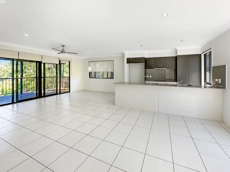 8 Bembooka Close, Glen Eden QLD 4680