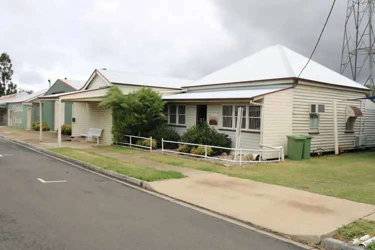 1 Cherry Street, Oakey QLD 4401