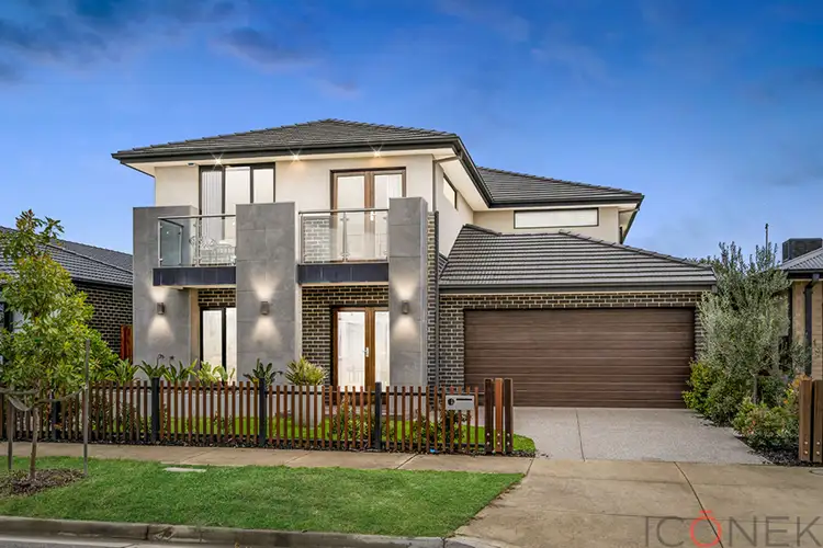 14 Grovedon Circuit, Donnybrook VIC 3064