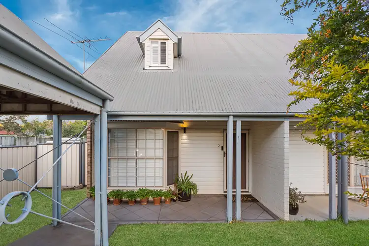 2/11 Tulip Close, Fitzgibbon QLD 4018
