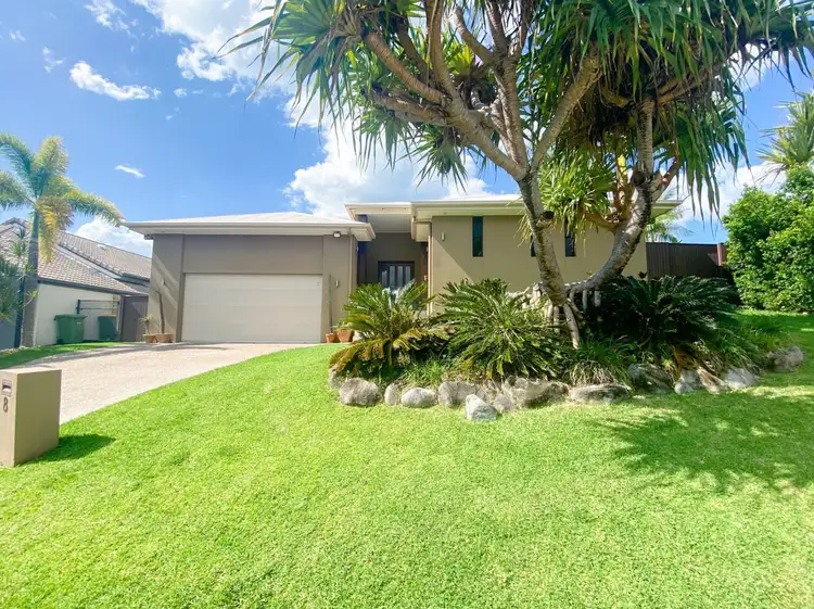 8 Shoal Court