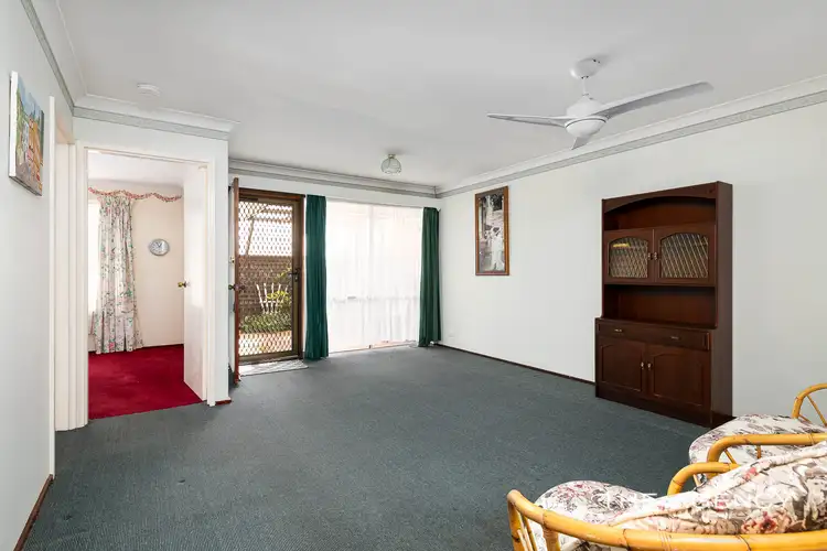 Fifth view of Homely semi-detached listing, 4B Victoria Court, Craigie WA 6025