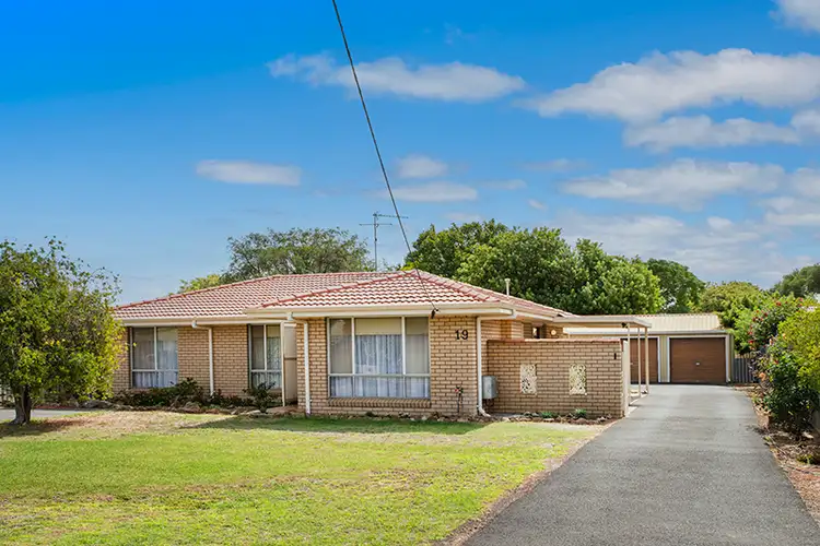 19 Simon Street, West Busselton WA 6280