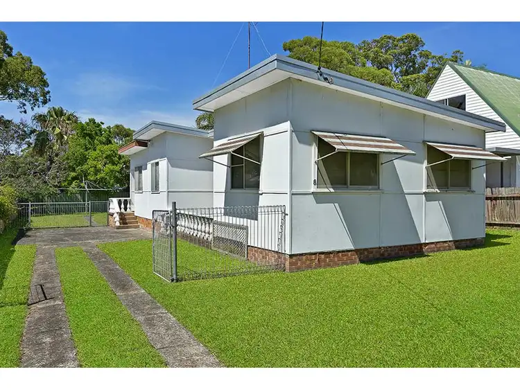 Main view of Homely house listing, 8 Bluebell Avenue, Berkeley Vale NSW 2261