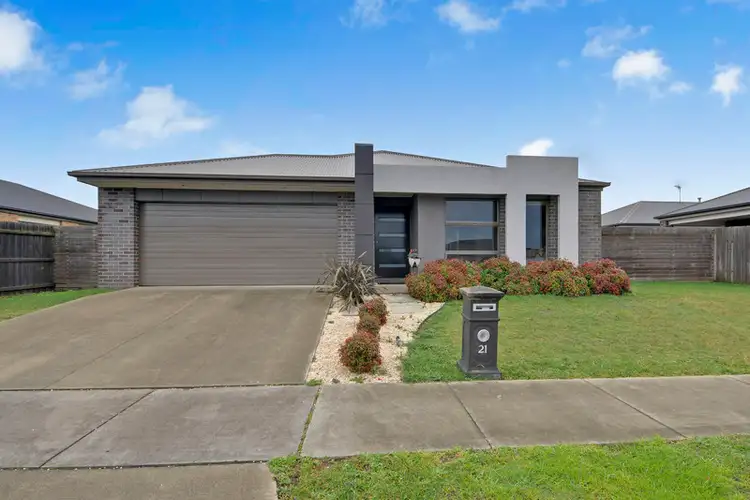 21 Huntingfield Close, Traralgon VIC 3844