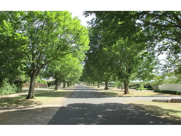 8 Park Street, Lancefield VIC 3435