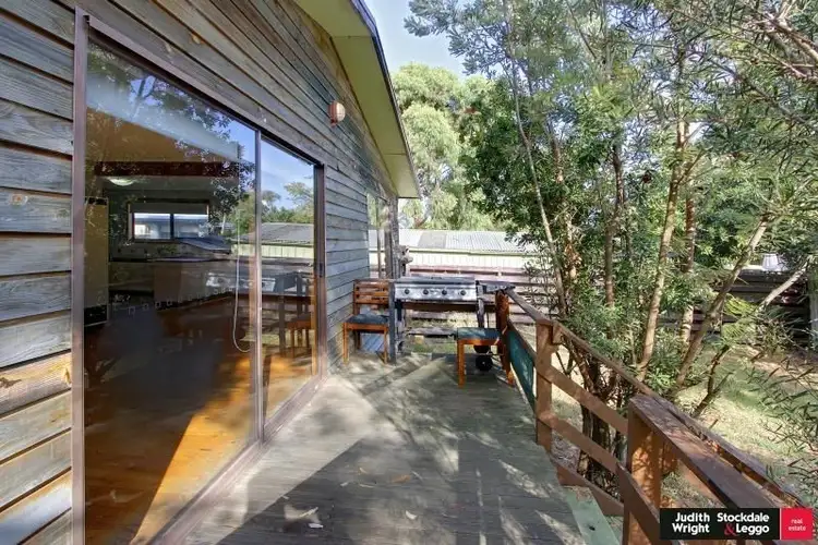 50 Churchill Drive, Cowes VIC 3922