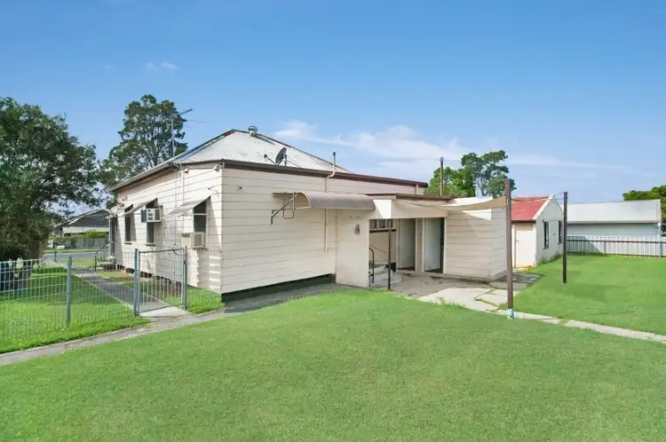 Fifth view of Homely house listing, 27 Farnsworth Street, Thornton NSW 2322