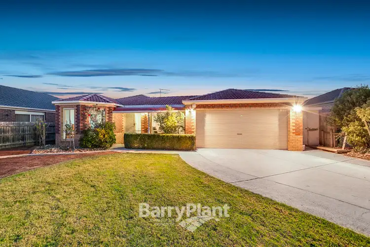16 Vaughan Court, Pakenham VIC 3810