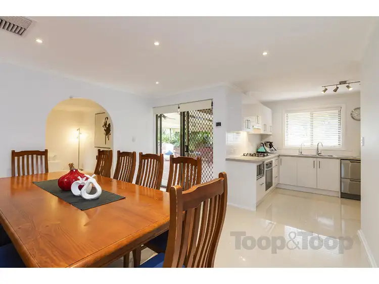 13 Delta Crescent, Aberfoyle Park SA 5159