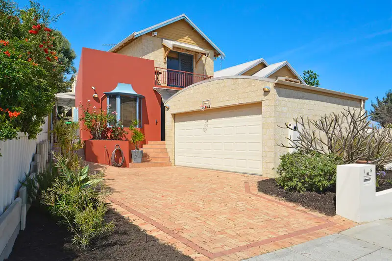 Main view of Homely house listing, 1/96 North Beach Road, North Beach WA 6020