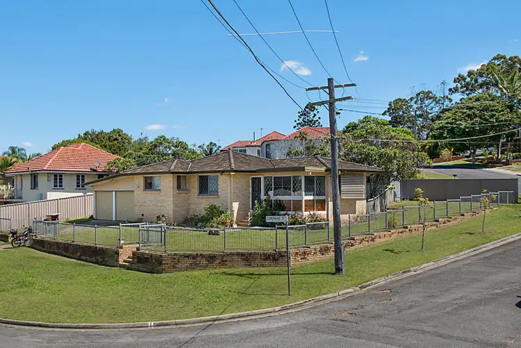 22 Canonbar Street, Stafford QLD 4053