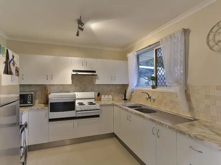 Sixth view of Homely house listing, 5 Trousdell Court, Rockville QLD 4350