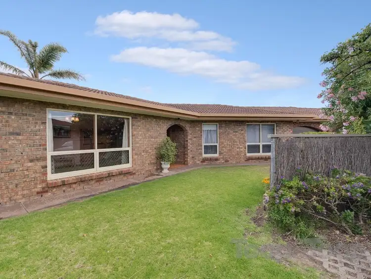 2/9 Moorea Court, West Lakes SA 5021