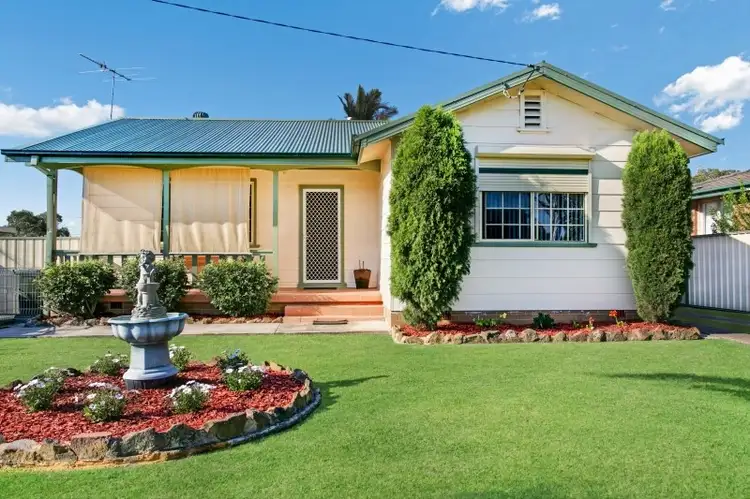 27 Kingstown Road, Woodberry NSW 2322