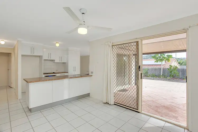 Fifth view of Homely house listing, 8 Issell Place, Highland Park QLD 4211