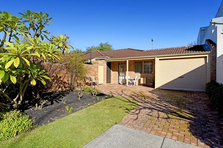 8/11 Helm Street, Mount Pleasant WA 6153