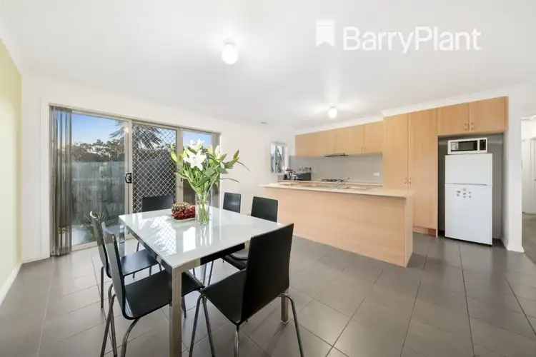 Sixth view of Homely house listing, 2/27 Silver Gum Drive, Pakenham VIC 3810