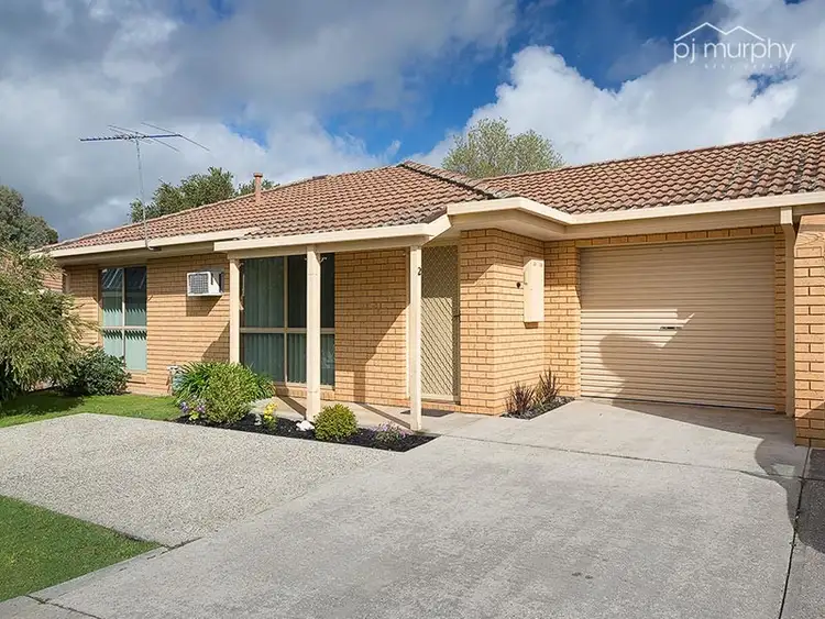 Main view of Homely unit listing, 2/11 Emery Court, Wodonga VIC 3690