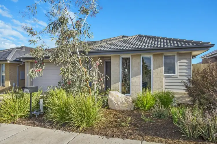 10 Tenneyson Close, Armstrong Creek VIC 3217