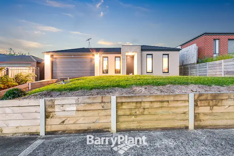 34 Ash Crescent, Pakenham VIC 3810