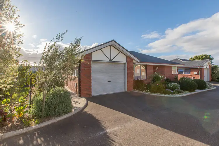 4/42 Main Street, Ulverstone TAS 7315