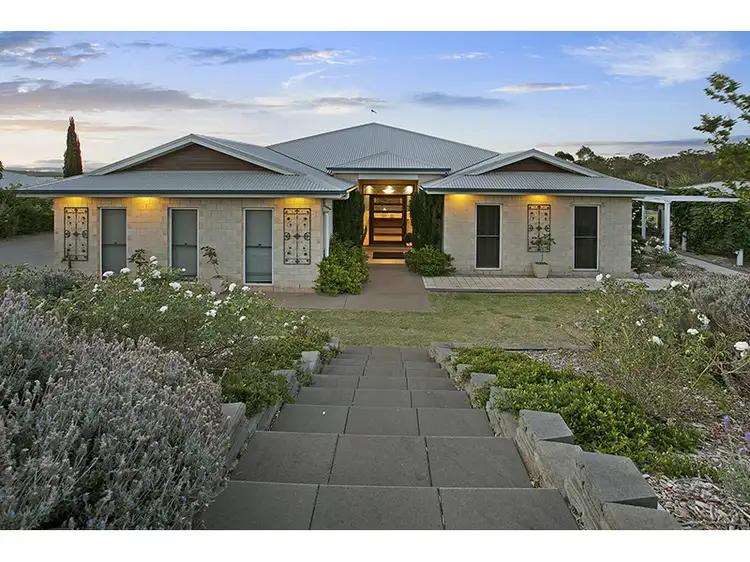 9 Jenna Court, Highfields QLD 4352