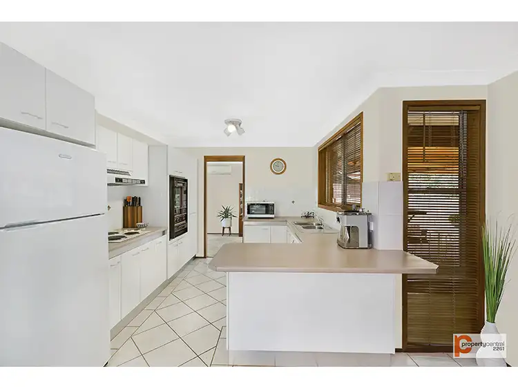 Second view of Homely house listing, 32 Murrumbidgee Crescent, Bateau Bay NSW 2261