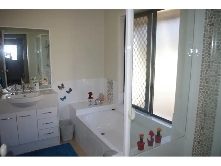 Seventh view of Homely house listing, 8 Yappa Court, Lake Clarendon QLD 4343
