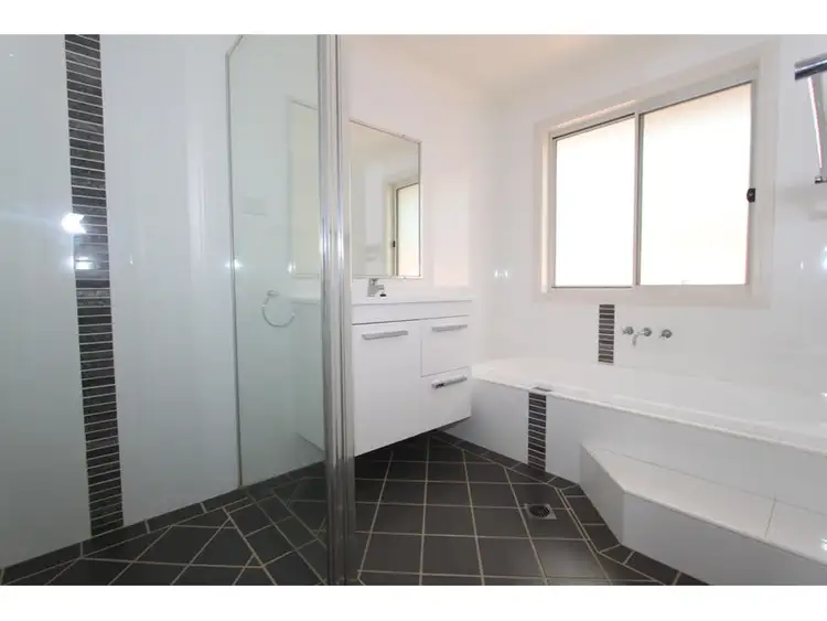 Fourth view of Homely house listing, 8 Musgrove Avenue, Kelso NSW 2795