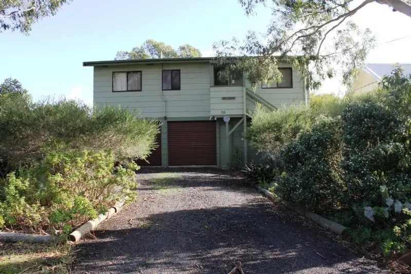Main view of Homely house listing, 16 Wimbledon Road, Wimbledon Heights VIC 3922