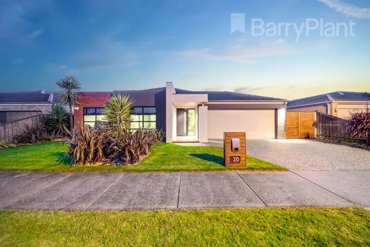 20 Greendale Boulevard, Pakenham VIC 3810
