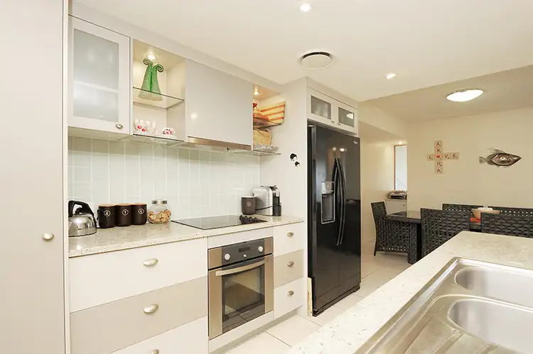 Fifth view of Homely unit listing, 20/1 Grenada Way, Kawana Island QLD 4575