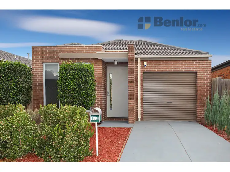 Fourth view of Homely house listing, 2/5 Horseshoe Circuit, Truganina VIC 3029