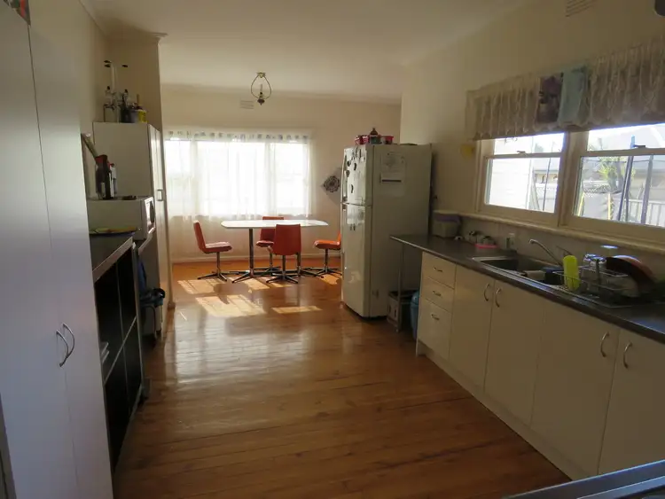 Second view of Homely house listing, 2/27 Newton Street, Shepparton VIC 3630