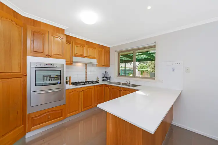 Fourth view of Homely unit listing, 2/99 Grenda Drive, Mill Park VIC 3082