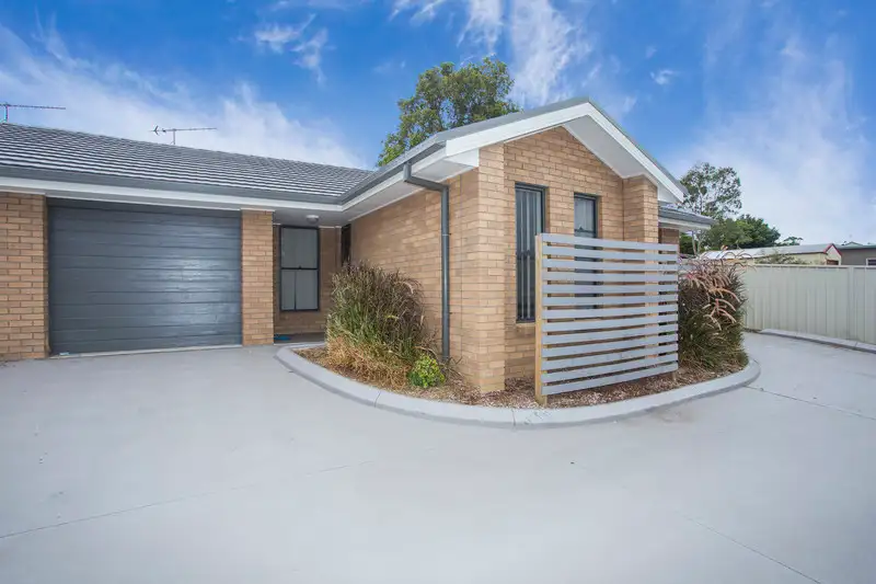 Main view of Homely unit listing, 2/26 Mills Crescent, Cessnock NSW 2325