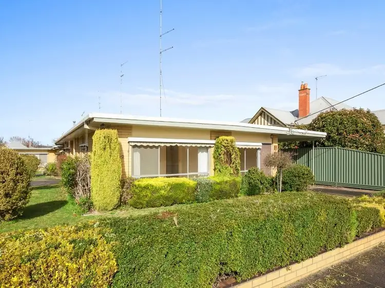 1/10 Pollack Street, Colac VIC 3250