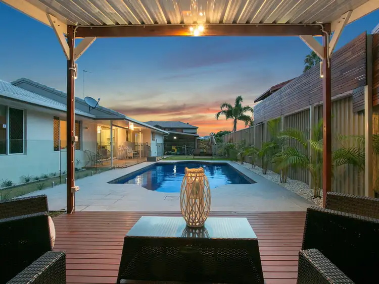 17 Dame Patti Avenue, Mermaid Waters QLD 4218
