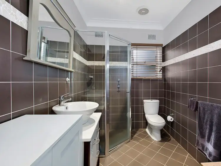 Fifth view of Homely house listing, 38 St James Avenue, Berkeley Vale NSW 2261