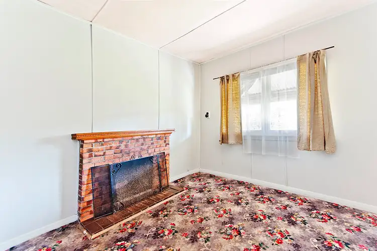 Third view of Homely house listing, 11 Beath Street, Hamilton VIC 3300