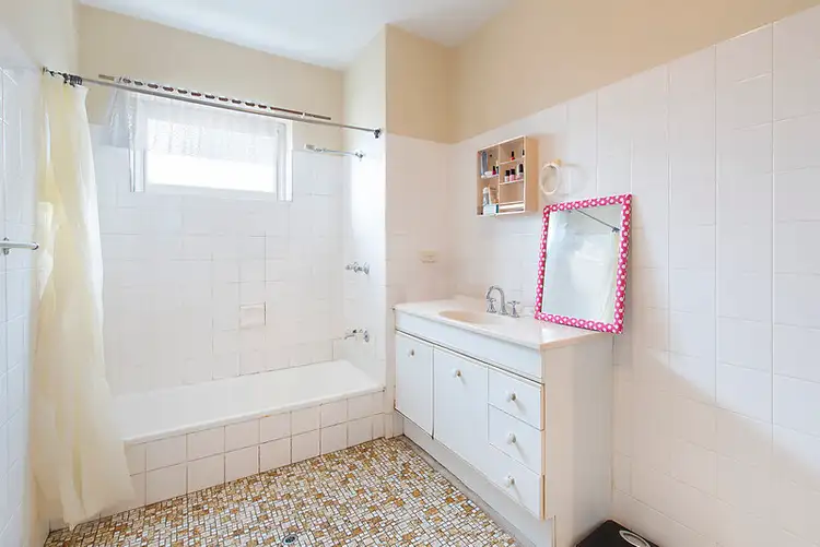 Sixth view of Homely apartment listing, 2/21 Lisson Grove, Wooloowin QLD 4030