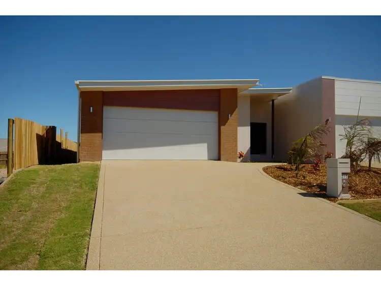 2/7 Samson Crescent