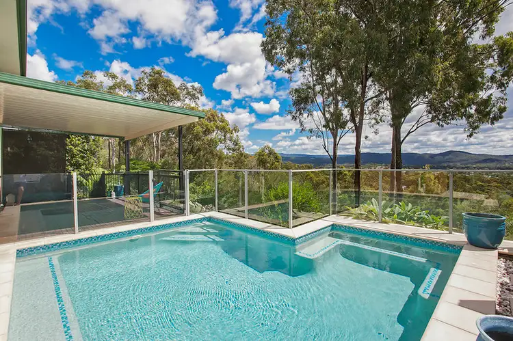 15 Tara Vista Boulevard, Highland Park QLD 4211